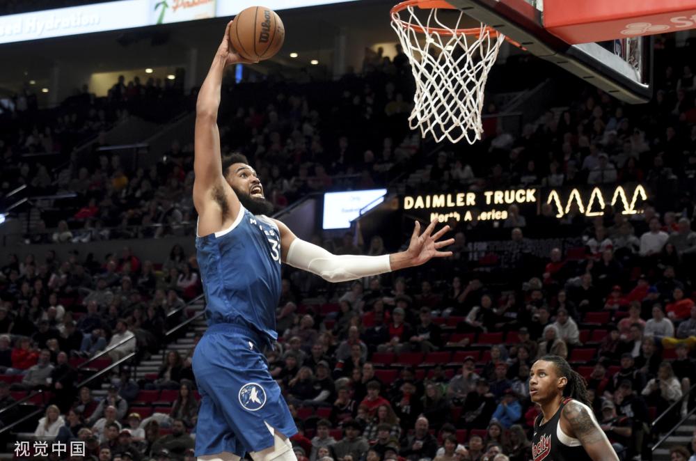 使他非常契 使他非常契