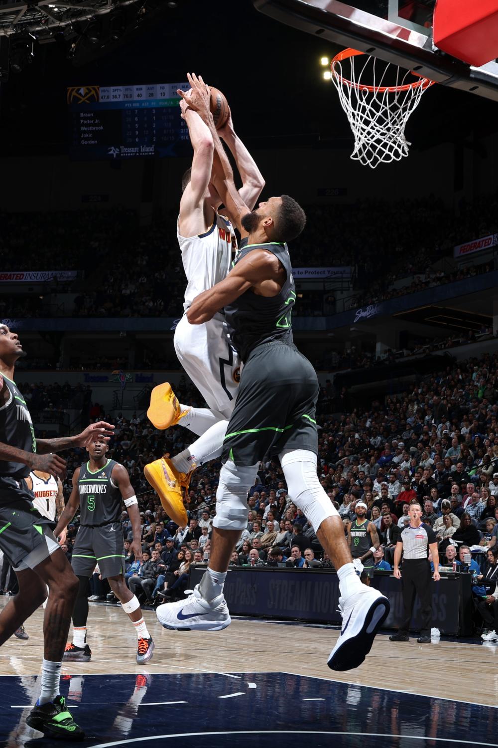 许多人脑海 许多人脑海